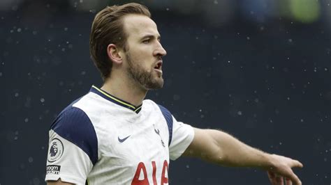 Tottenham Transfer Dedikoduları: Kane'in Geleceği ve Kulübün Planları